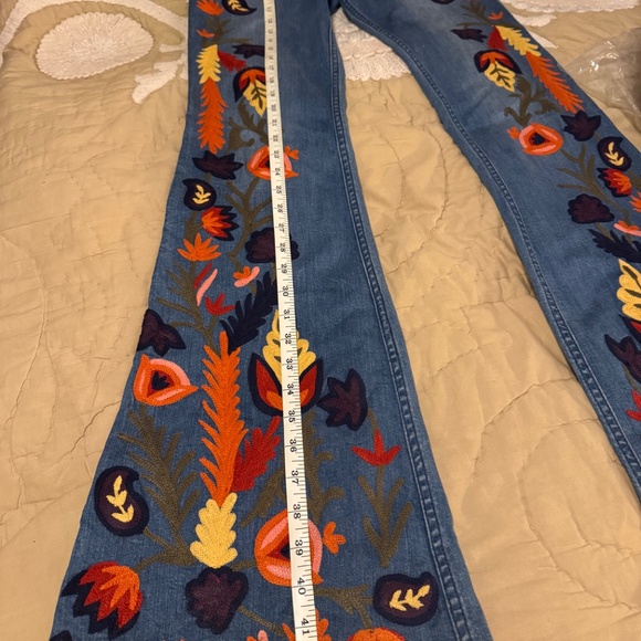 Rare sold out STUNNING Embroidered Alice + Olivia Jeans Size 26 - Picture 4 of 6